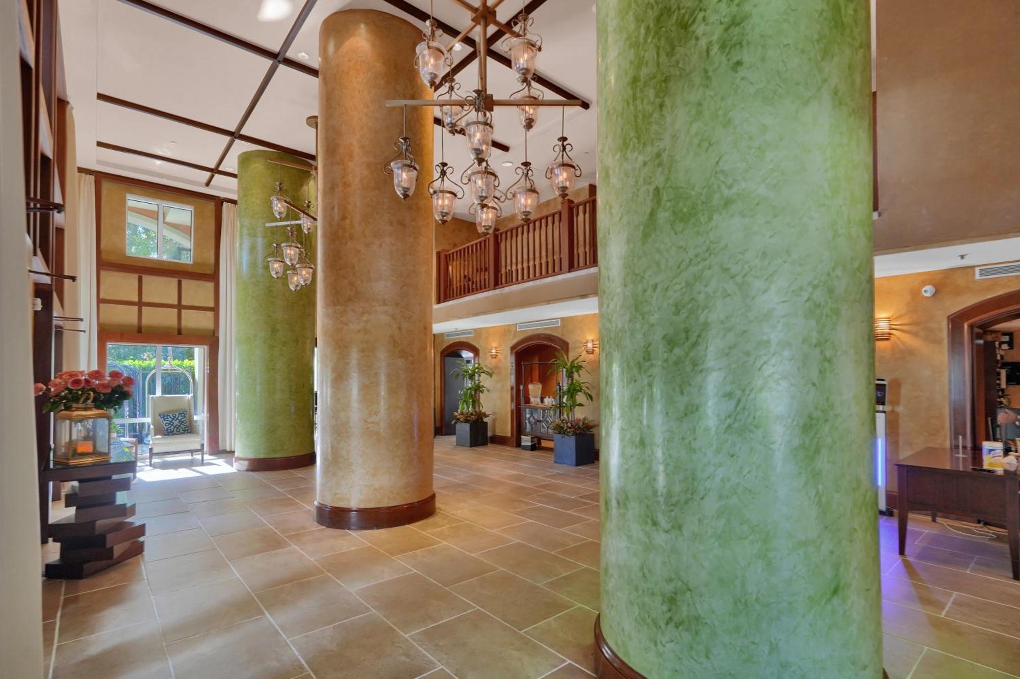 Serene Cozy Retreat With Balcony Free Parking Aparthotel Miami